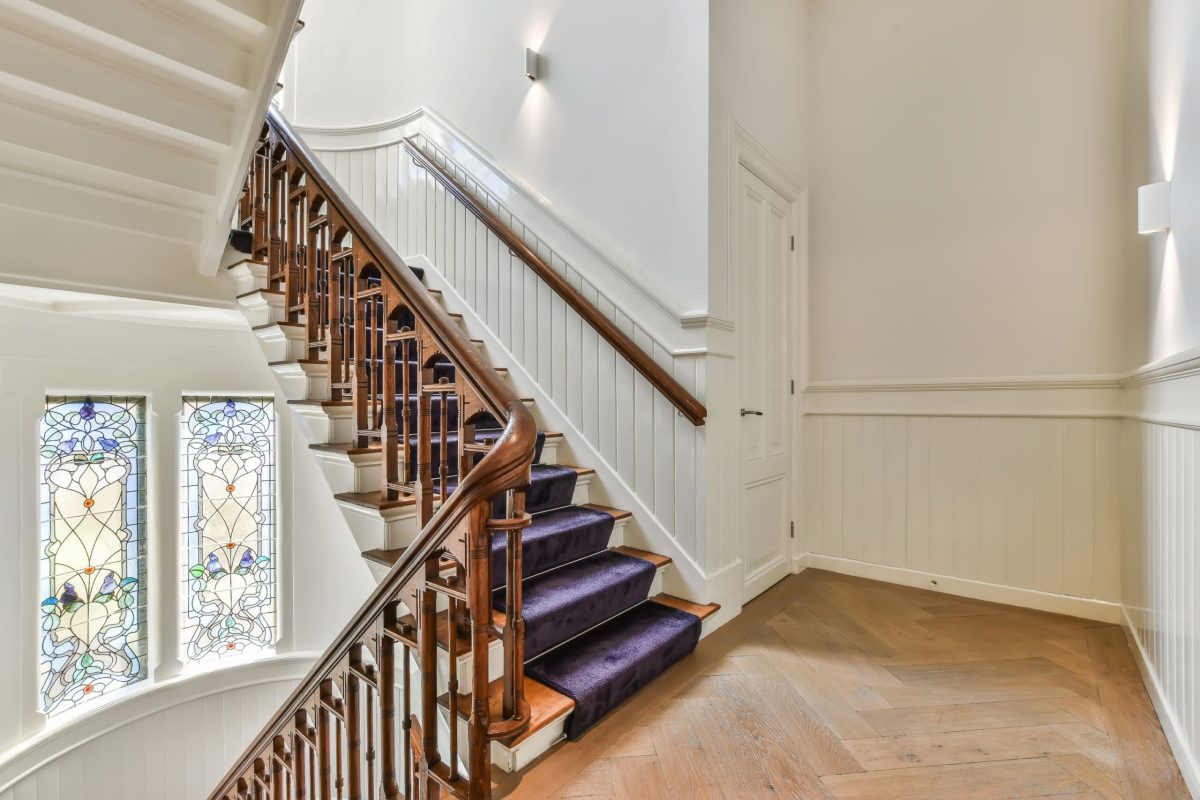 elegant-interior-staircase-with-stained-glass-wind-2026-01-07-23-36-06-utc (2)